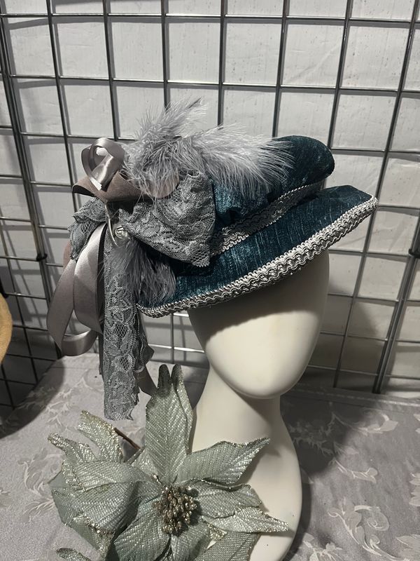 TTT Victorian Fascinator