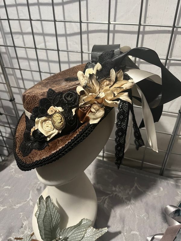 TTT Victorian Fascinator