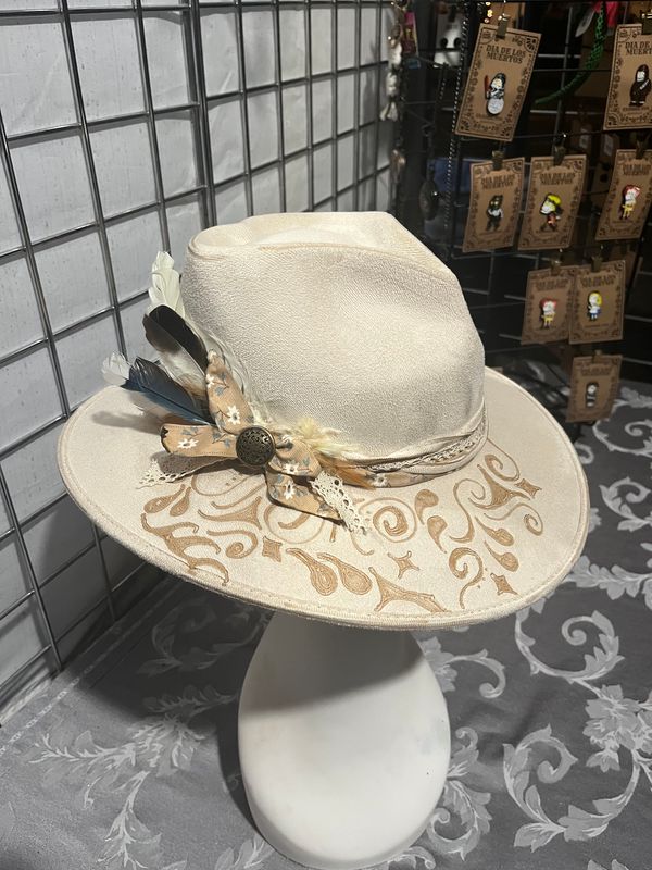 Tash Heart Crown Rancher