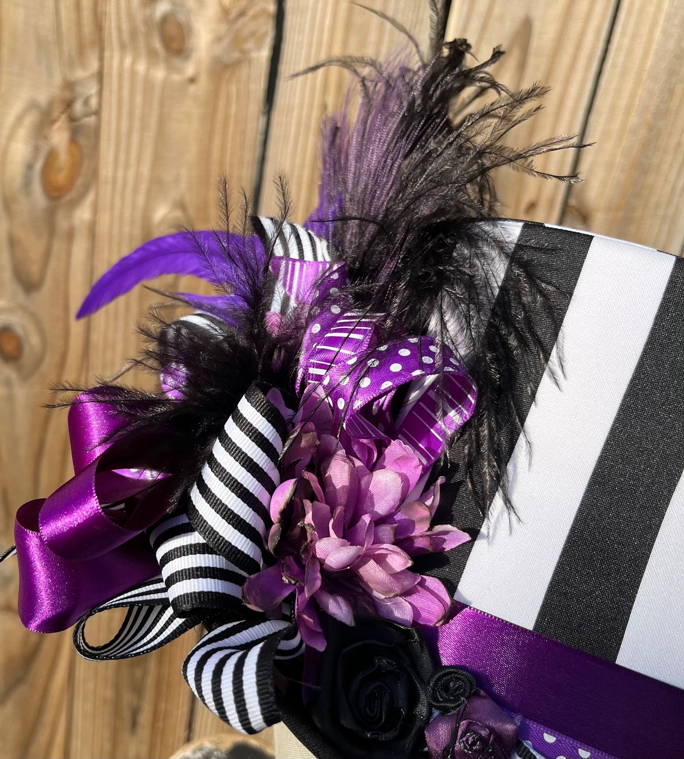 Black and white striped top hat/purple accent
