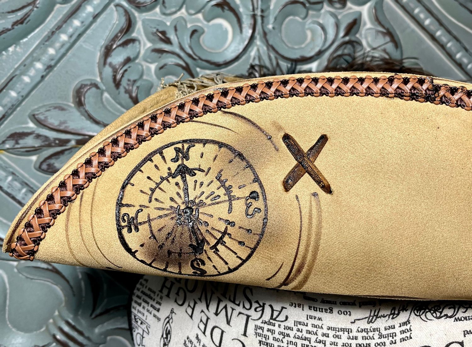 Calypso Tan/Burned compass