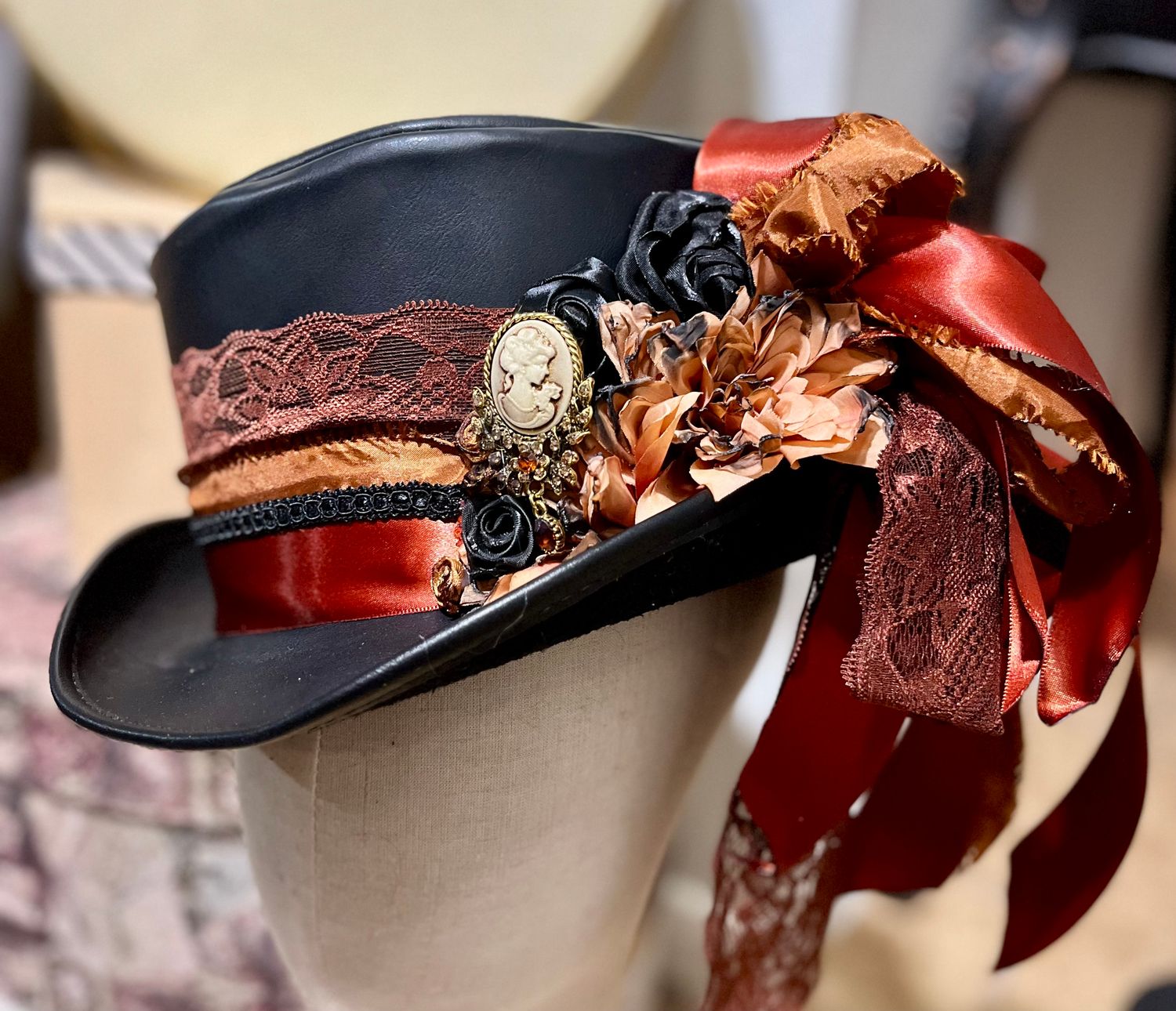 Faux Leather Ladies Top Hat/rust with Cameo Large
