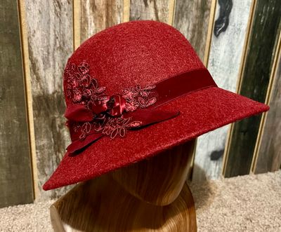 Primrose Bell Cloche Burgundy