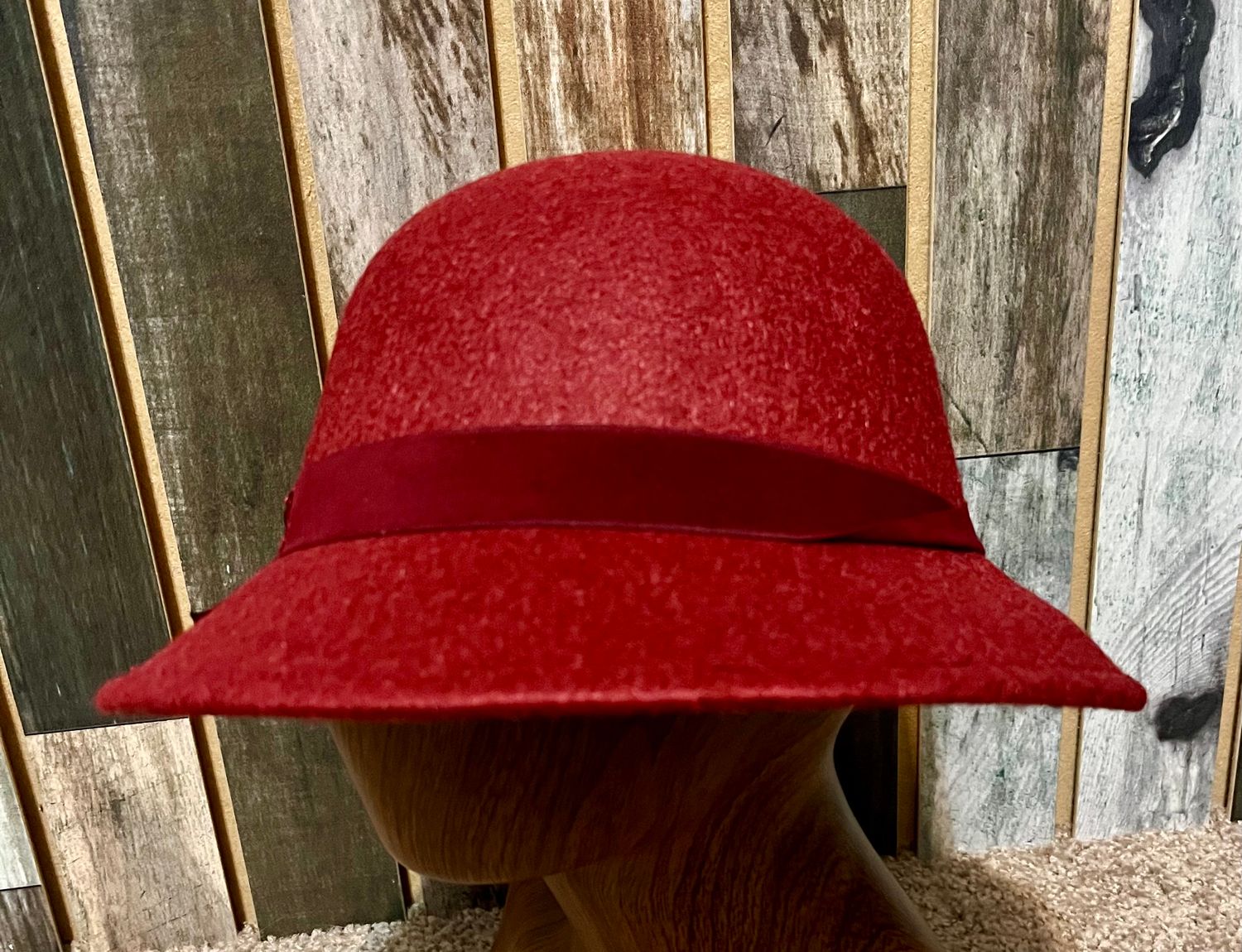 Primrose Bell Cloche Burgundy