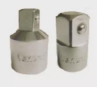 V505 SOCKET ADAPTER 3/4F X 1/2M