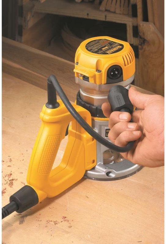 DW618D 2-1/4 HP (maximum motor HP) EVS D-Handle Router with Soft Start