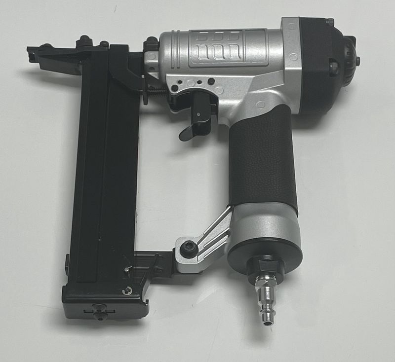 M32S SOFFIT STAPLER   W/SAFETY