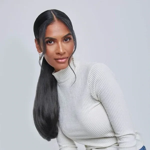 Stranded Bounce Wrap Around Ponytail