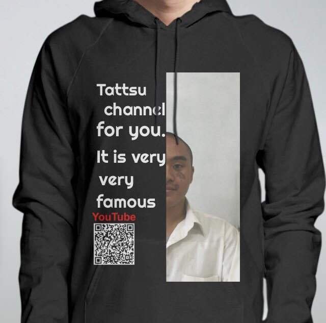 プルオーバー　パーカー