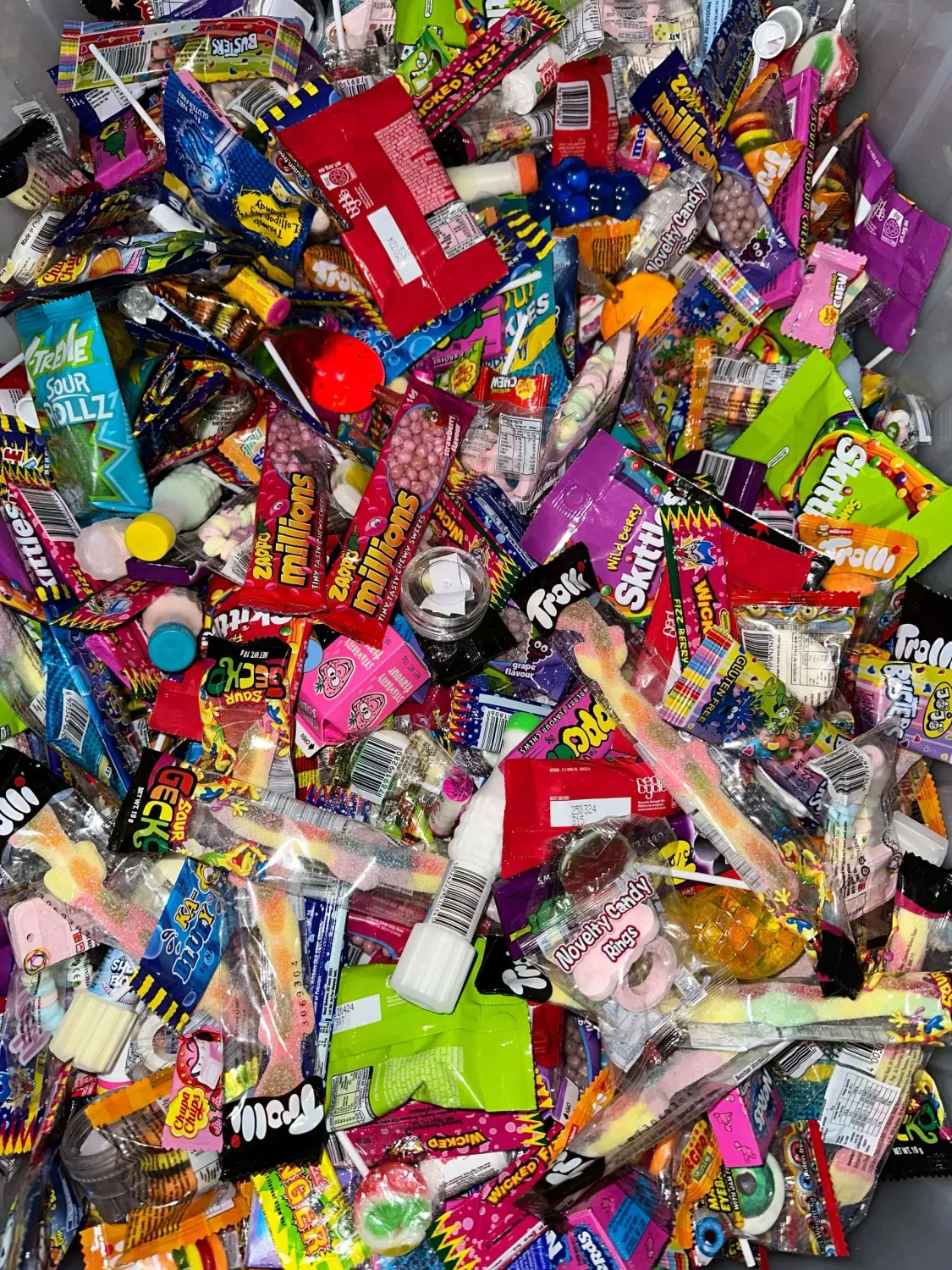 Mystery Candy Scoops