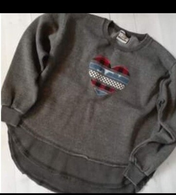 Patchwork heart crewneck