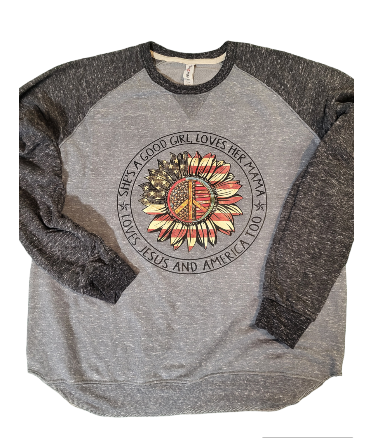&quot;AMERICAN GIRL&quot; 2 tone crewneck