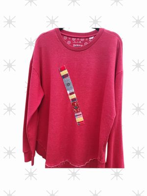 Curved bottom soft sweatshirt
