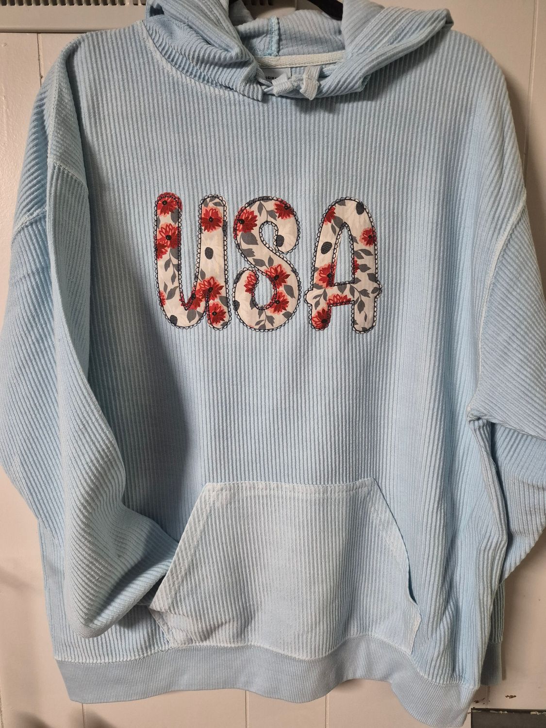 Ribbed texture hoody