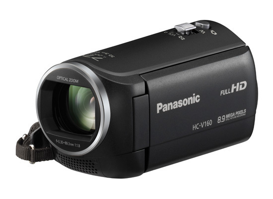 Caméscope pleine HD avec zoom intelligent 77x dans un boîtier léger HCV160K de Panasonic