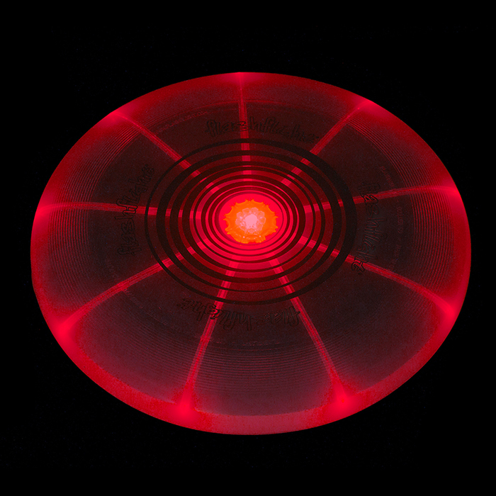 Disque volant Flashflight® à D.E.L. FFD-08-10 rouge de Nite Ize