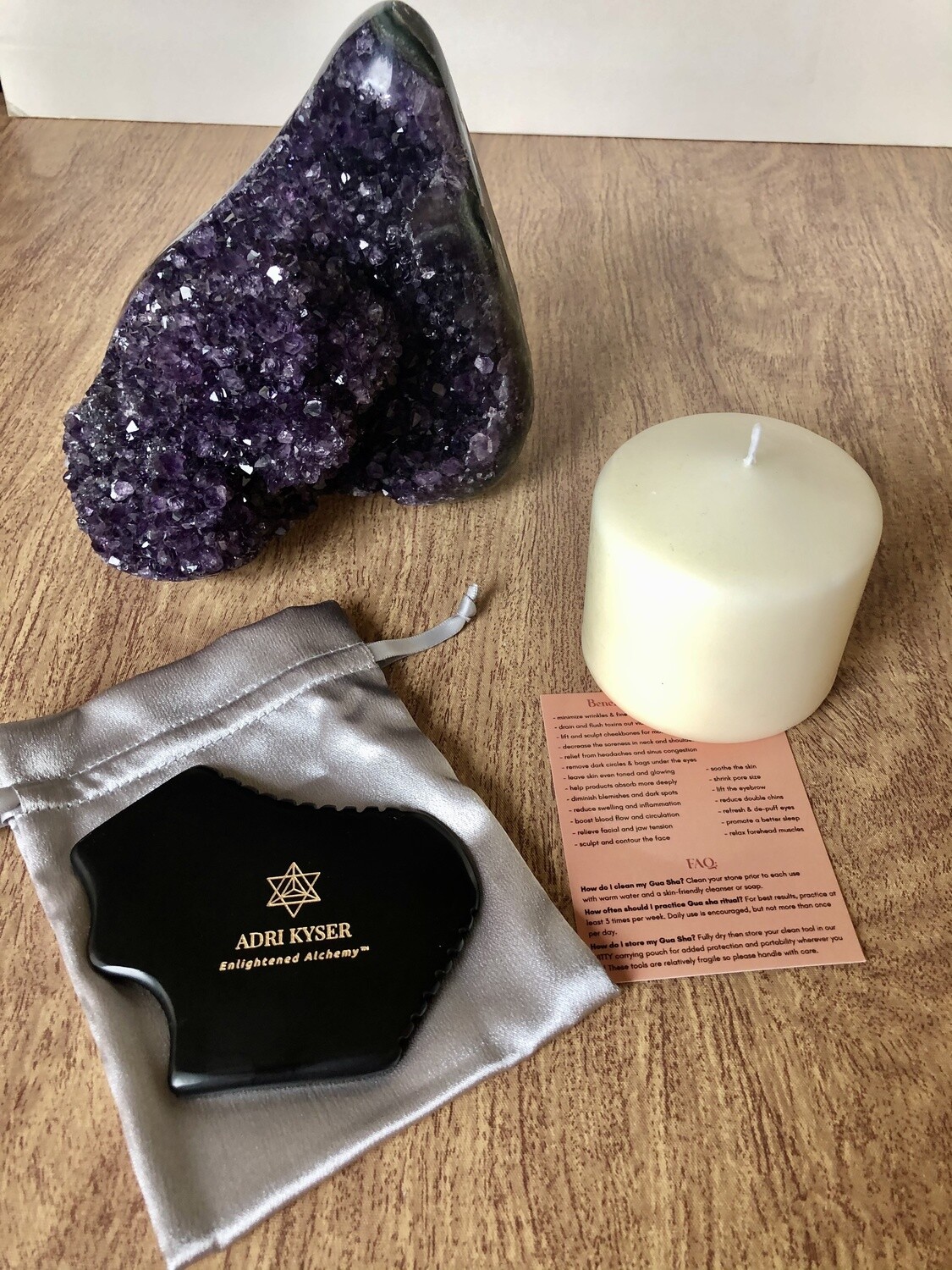 Contouring and Sculpting Bian Stone. AntiAging 7 Edge Gua Sha Stone