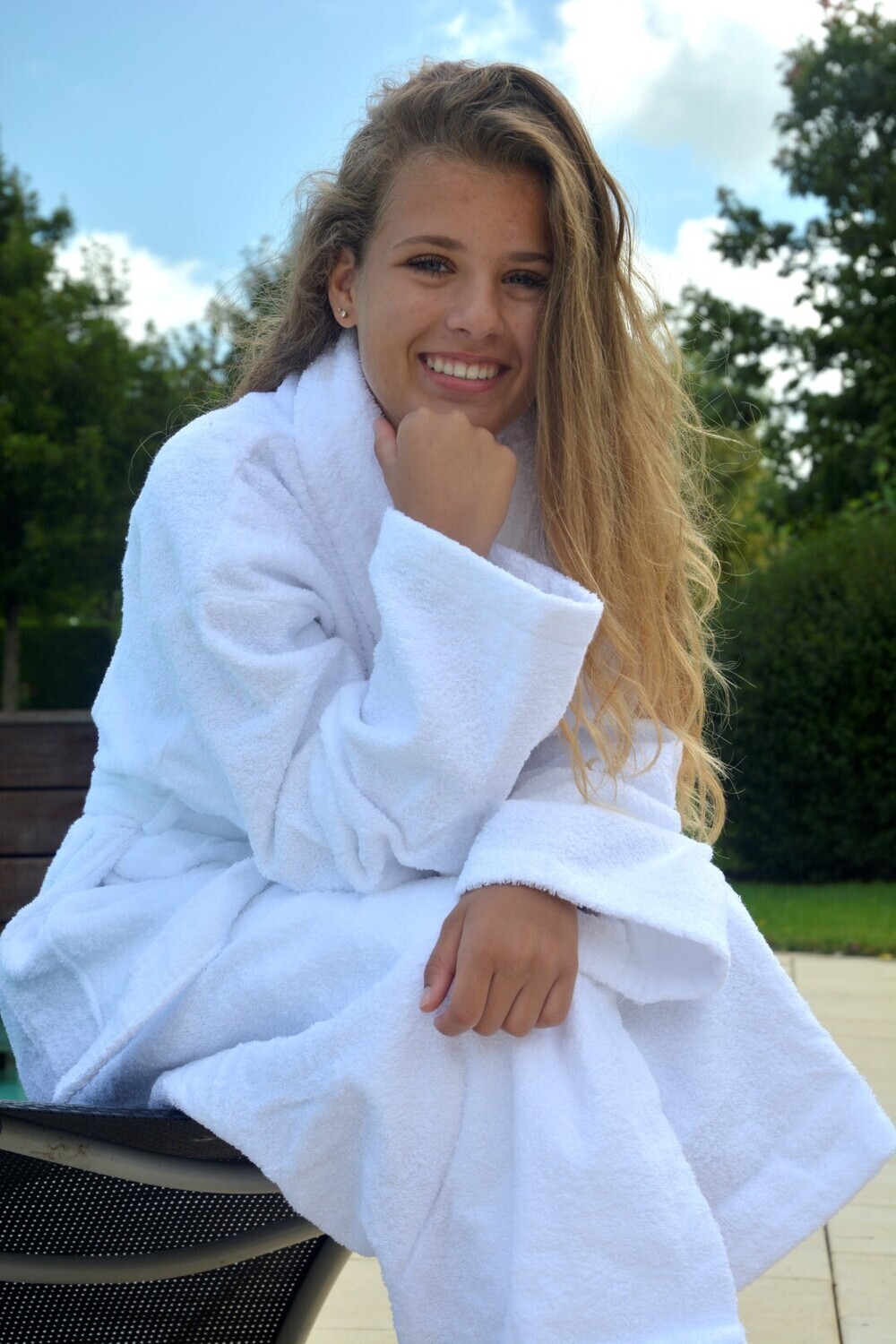 AR025 Bathrobe with Shawl Collar - White