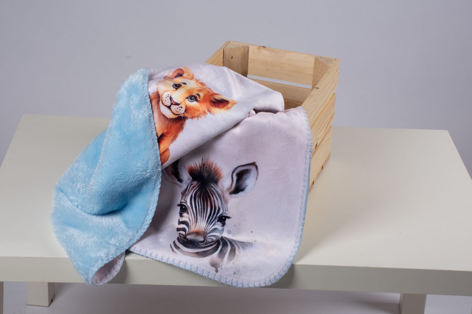 Babiezz® Deluxe Fleece Blanket with your own photo print (White backside)