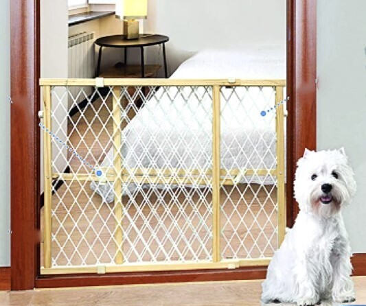 Four Paws Smart Essentials Wood Gate for Pets