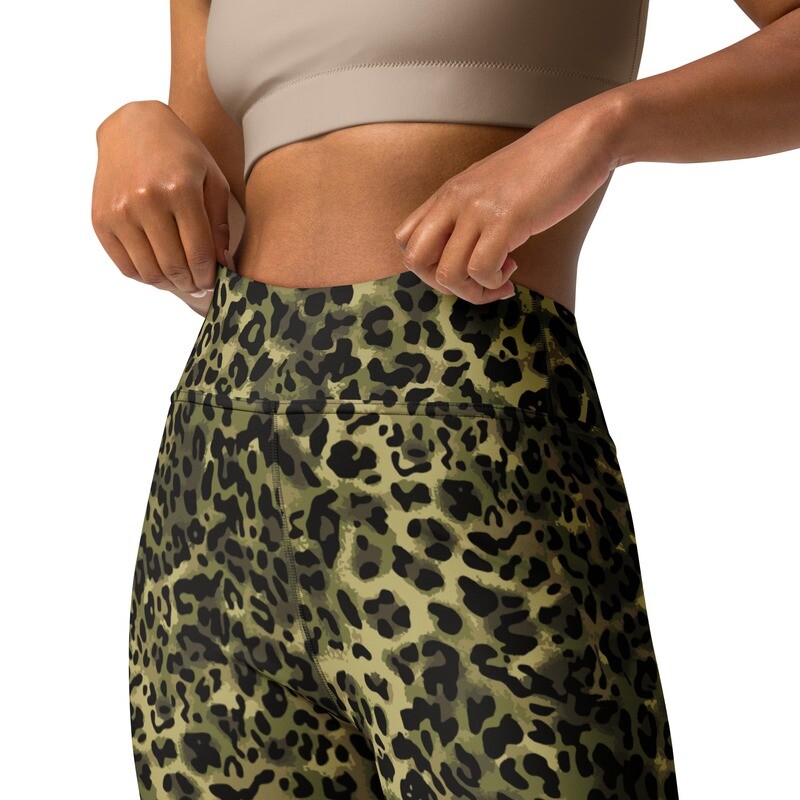 Abstract &quot;Wild Animals&quot; high-waist leggings