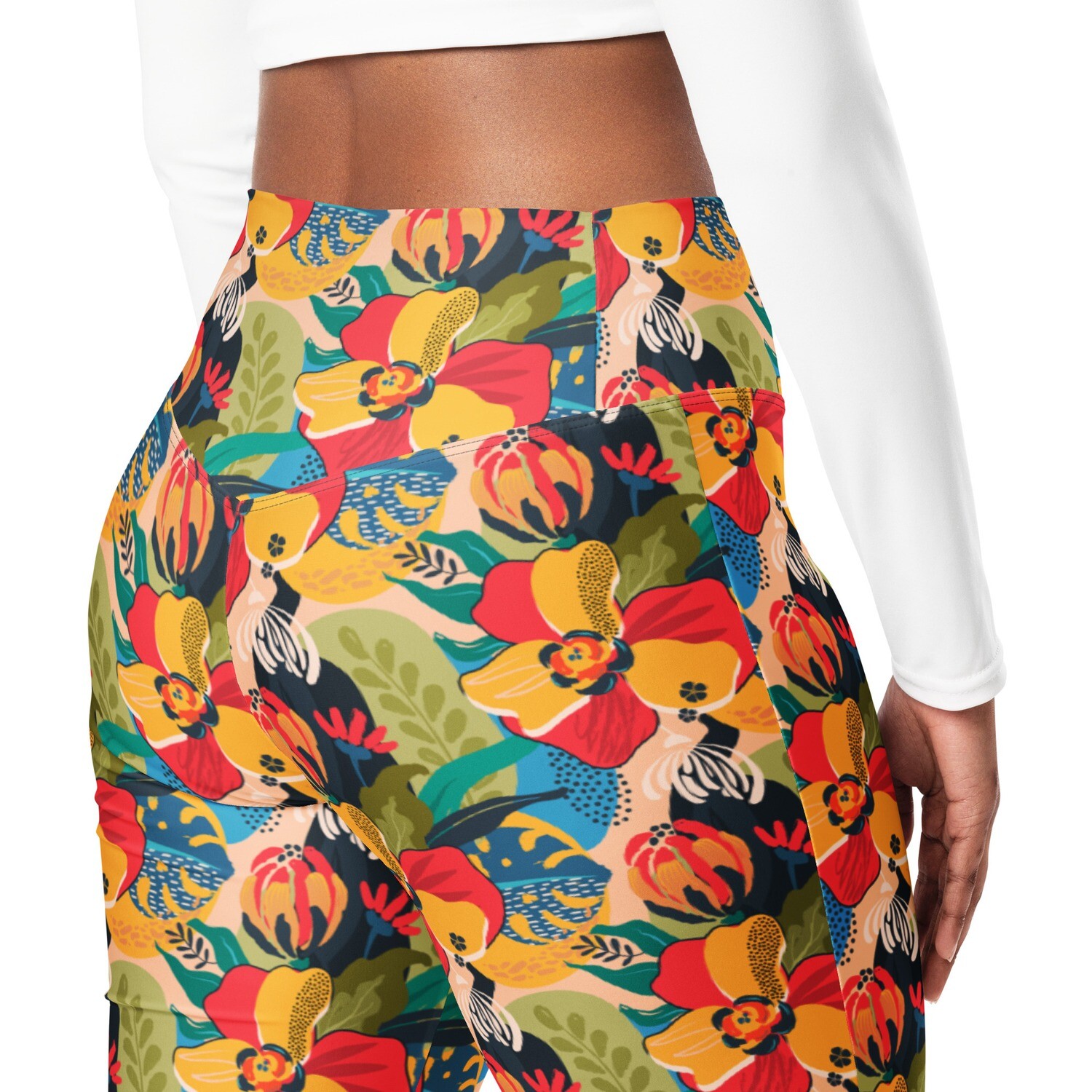 High-waist flared leggings. Abstract floral pattern