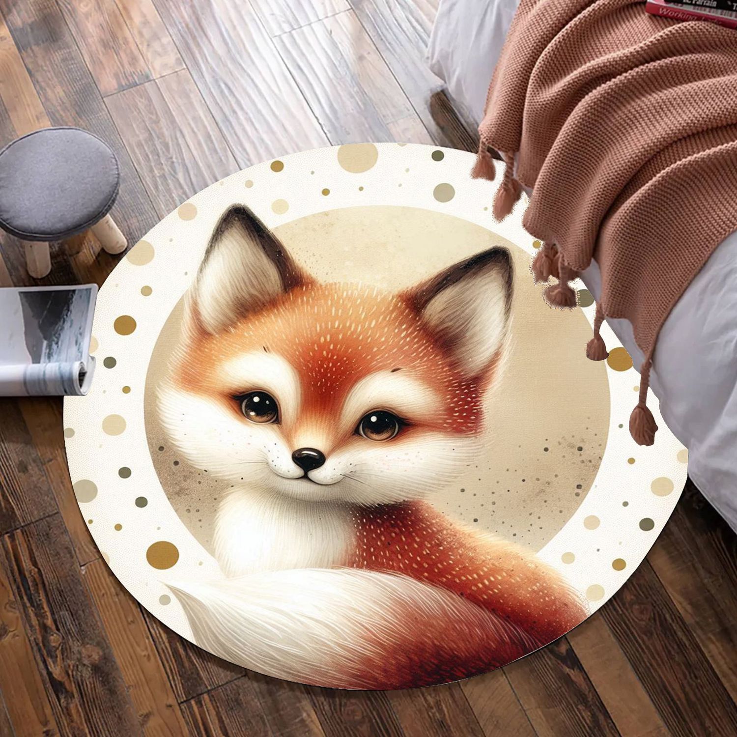 Beige - small fox round carpet