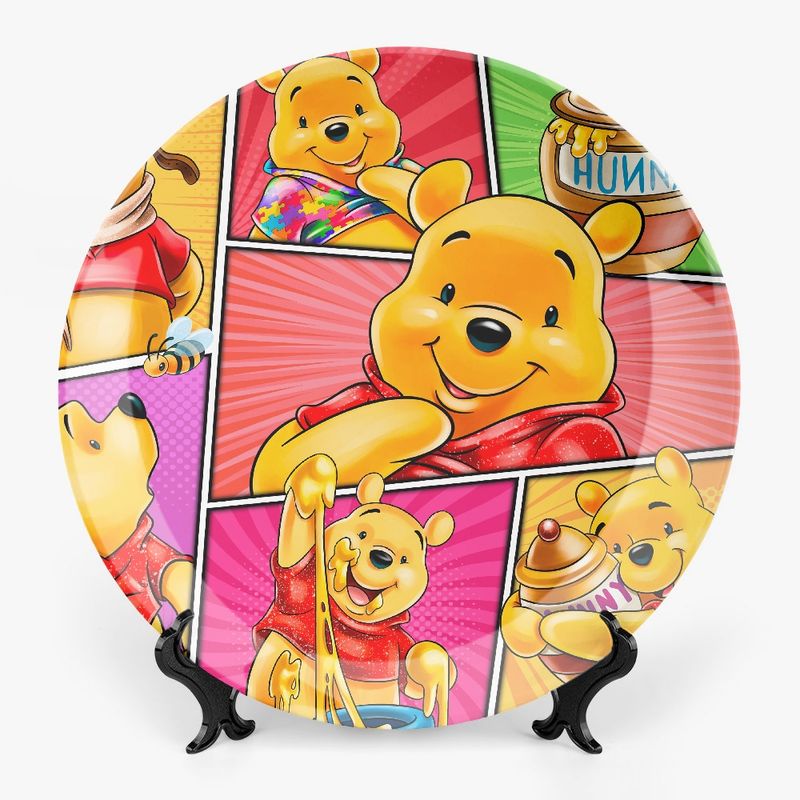 Colorful motif plate with Winnie the Pooh