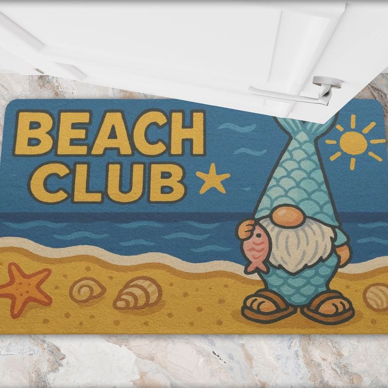 Maritime doormat &quot;Beach Club&quot; gnome on the beach