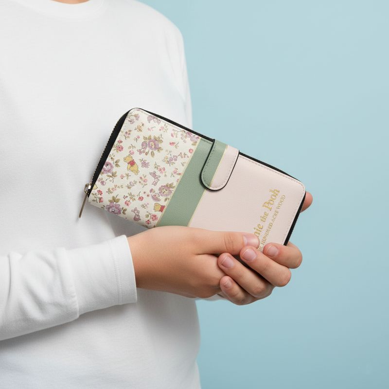 Large Winnie the Pooh wallet, vintage look