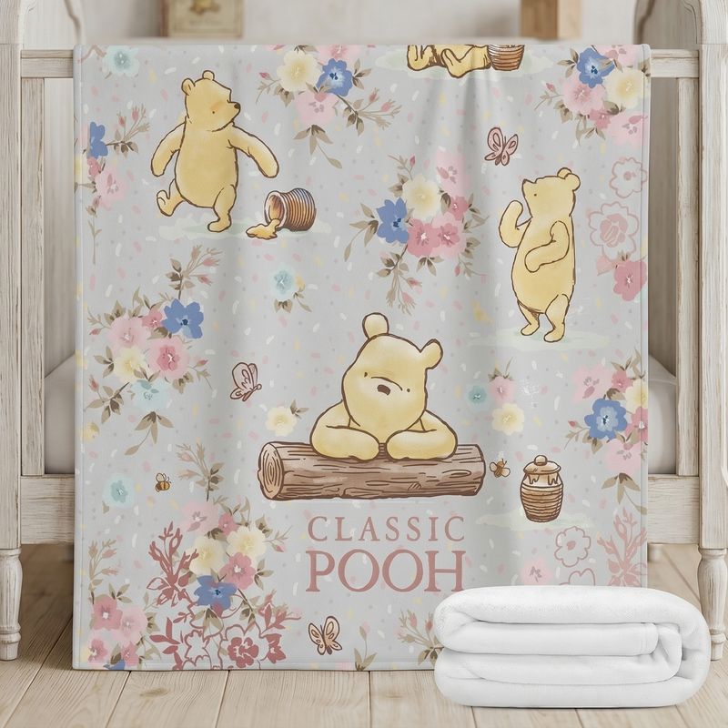 Winnie the Pooh cuddly blanket “Classic Pooh”