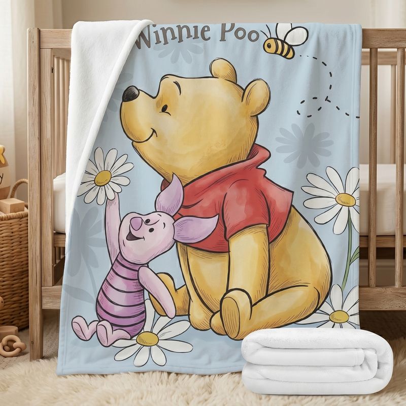 Winnie the Pooh cuddly blanket “Summer Meadow”