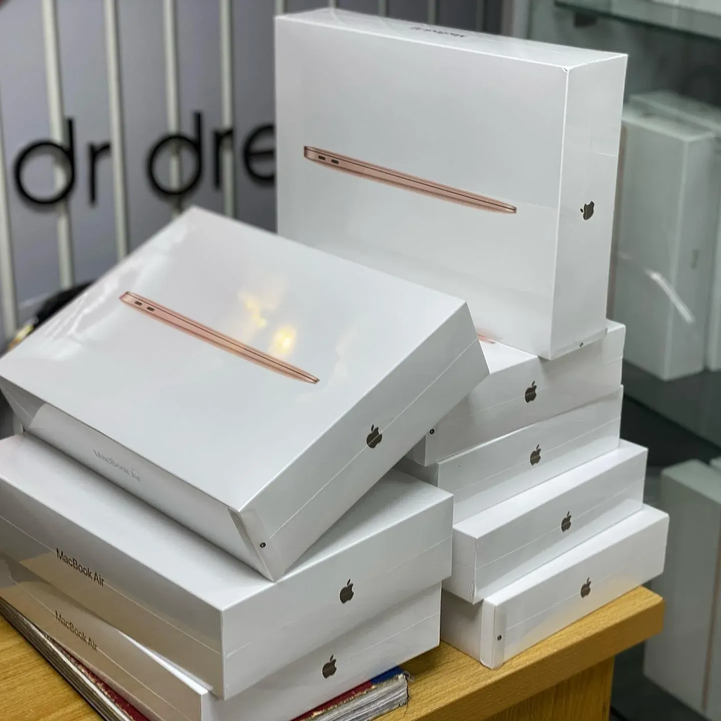 MAC BOOK PRO 2020
