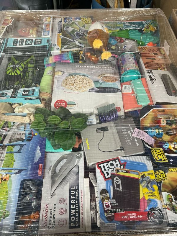 High-Piece Target Merchandise Pallet