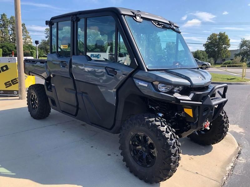 CAN-AM DEFENDER