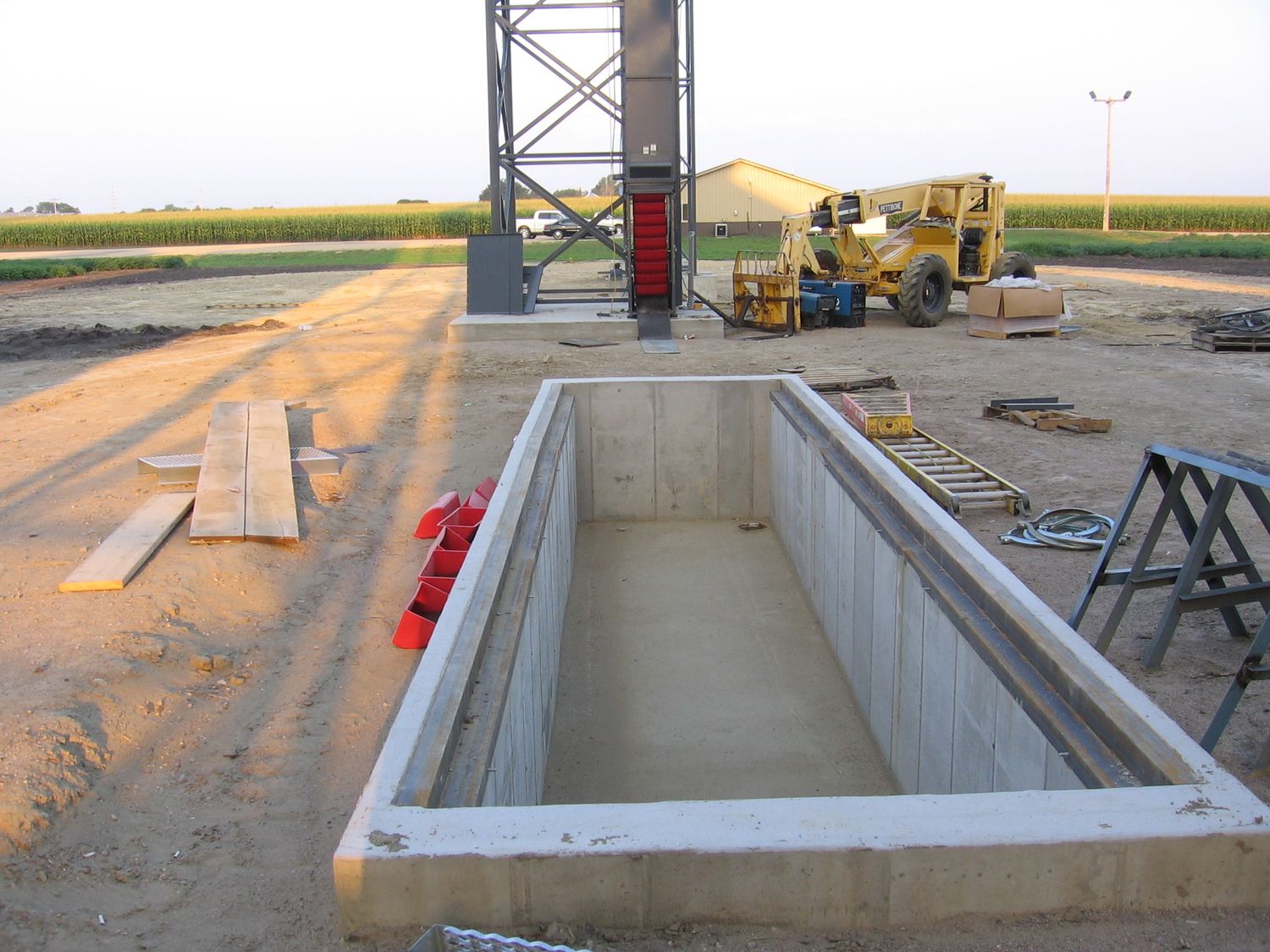 Grain Pit