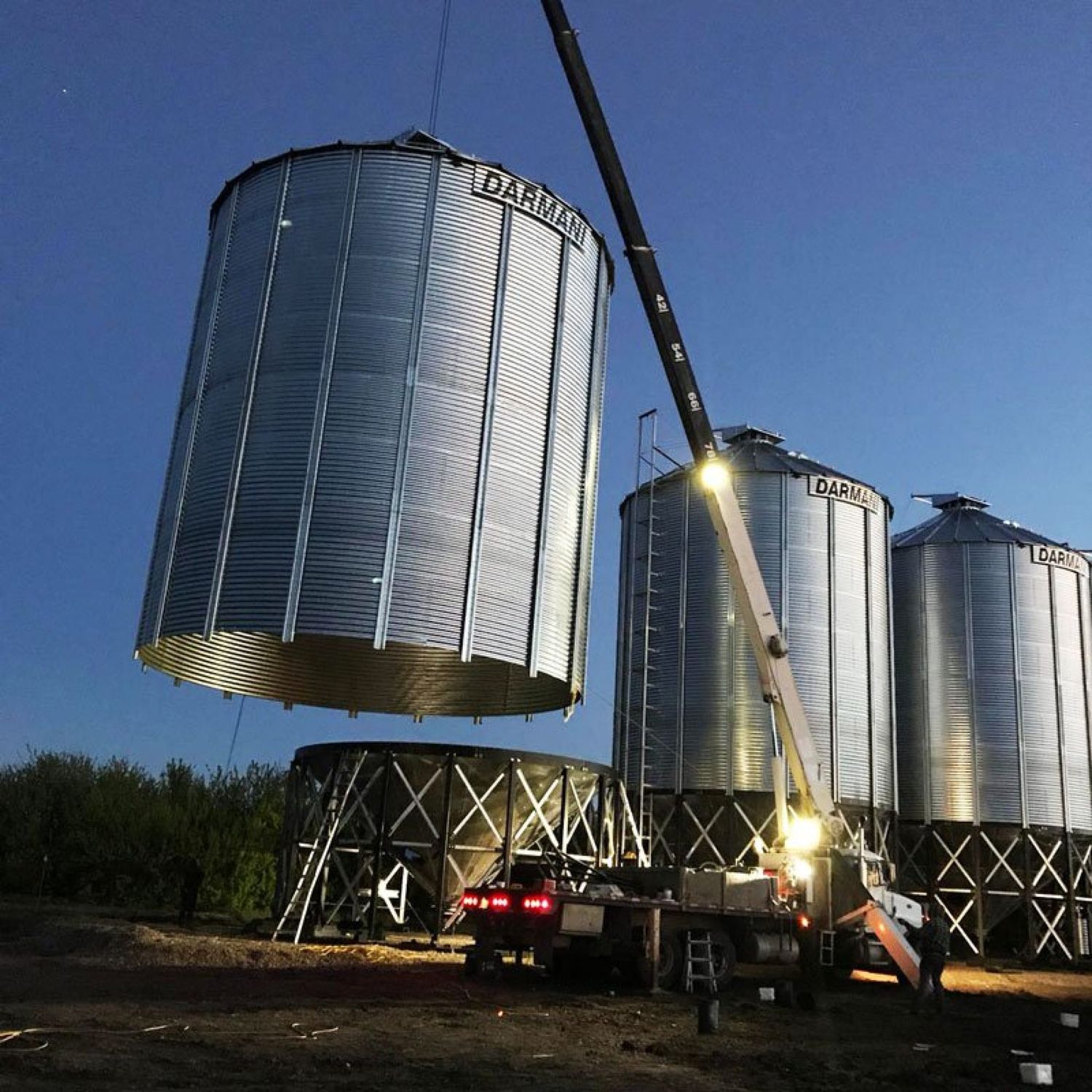 12&#39; Medium Duty 45 Hopper Bin Labor