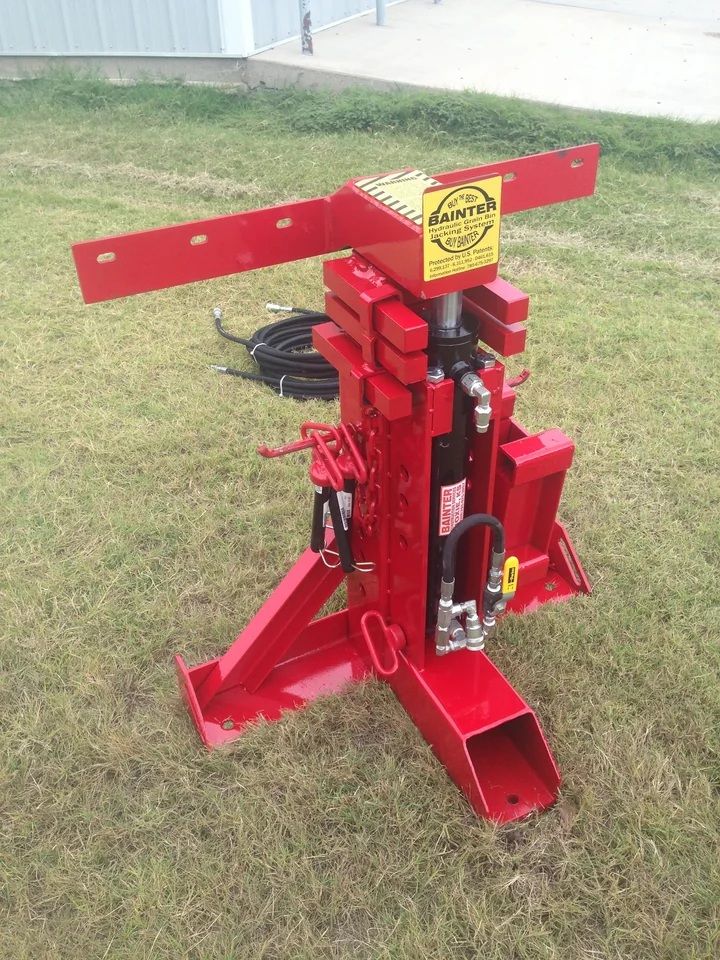 Representative photo: Grain bin jacks · 30K model rental