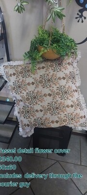 Flower tassel cushion cover