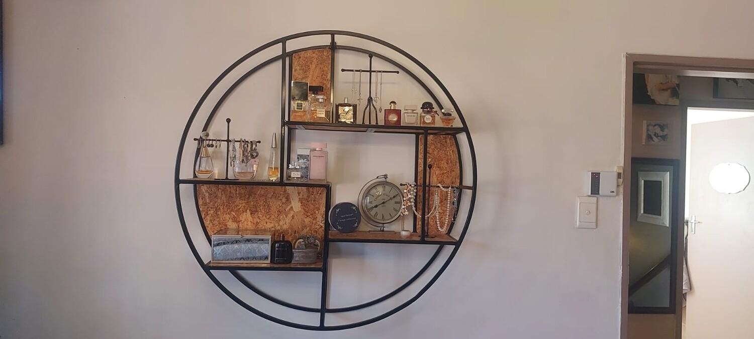Wall shelves