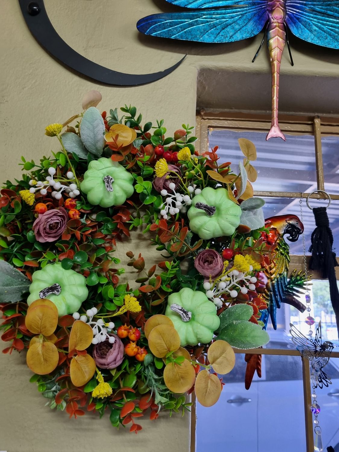 Round Autum floral pumpkin decoration