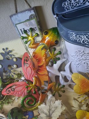 Metal Lizard Geckos Gecko Wall art glass body decor