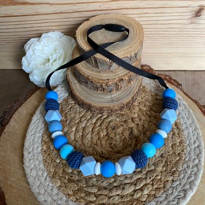 Collier d’allaitement / portage modèle « Couleur océan »