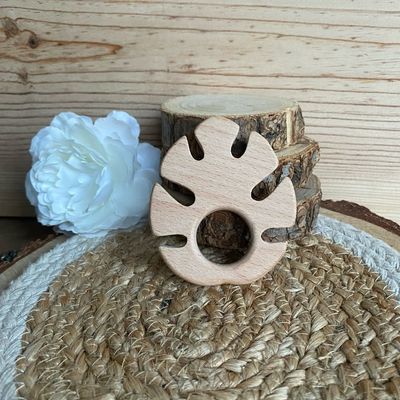 Jouet de dentition « Feuille monstera » en bois de hêtre