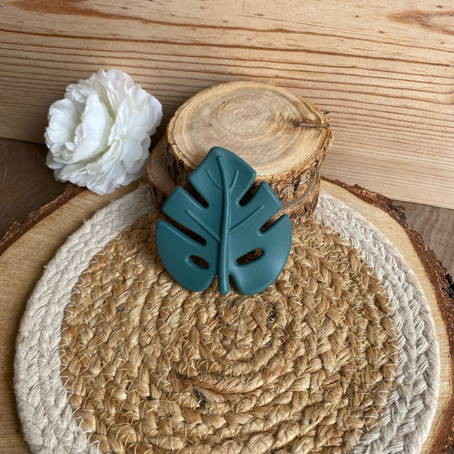 Jouet de dentition « Feuille de monstera verte foncée »
