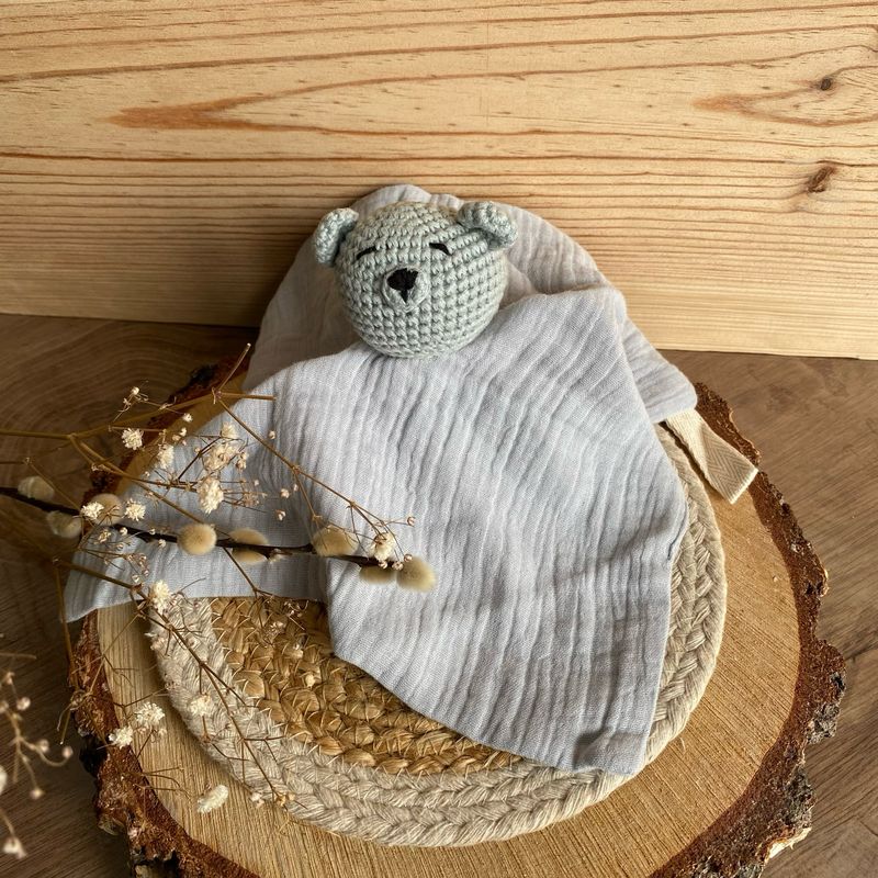 Doudou ours crochet « bleu gris »
