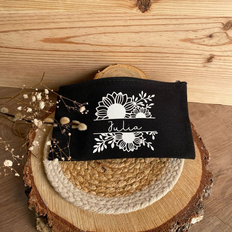Trousse en tissu personnalisée modèle « prénom fleural »