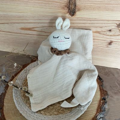 Doudou lapin crochet « beige &amp; marron »