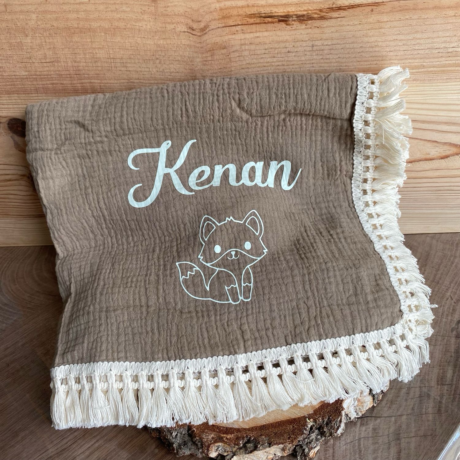 Couverture marron en gaz de coton