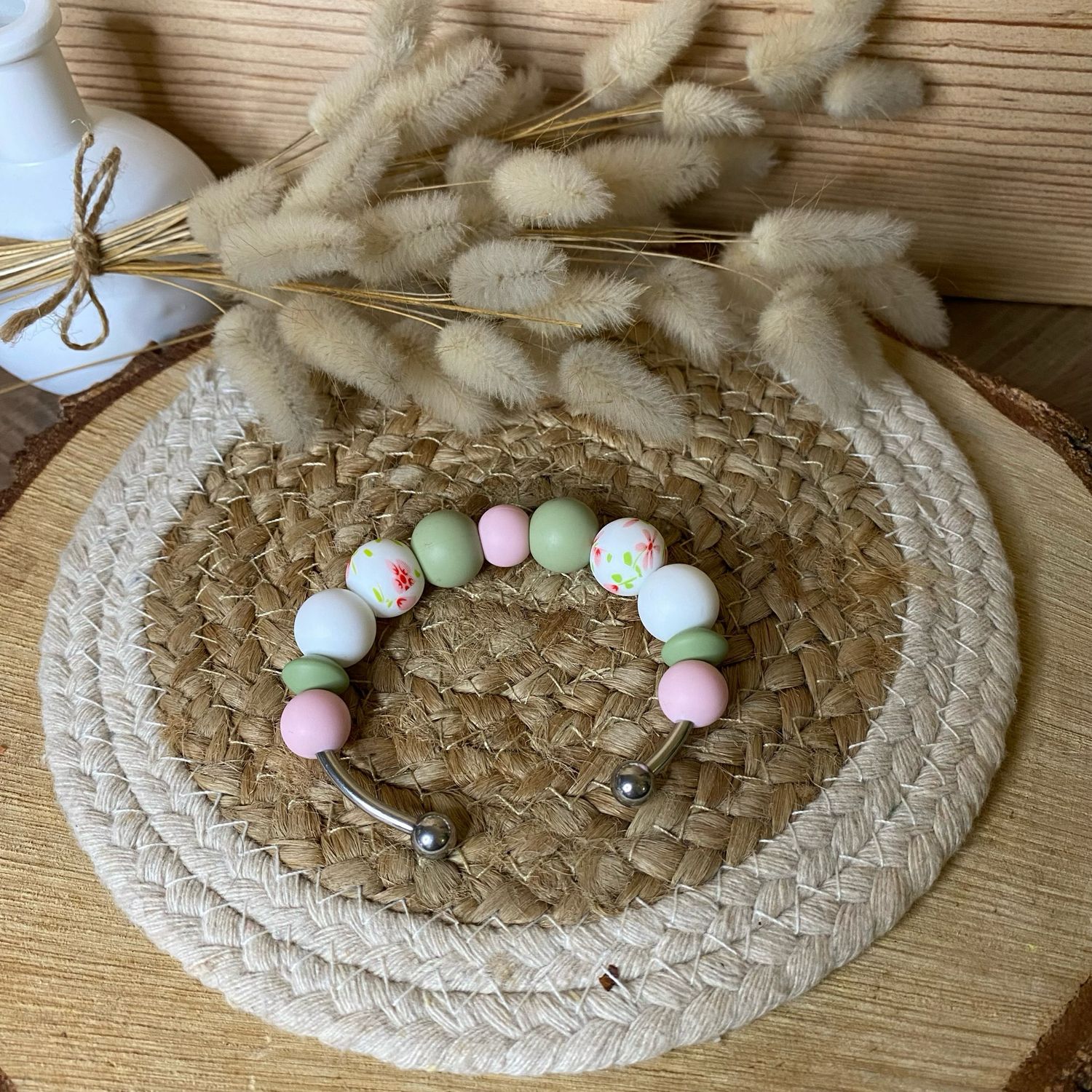 Bracelet à perles fleuries